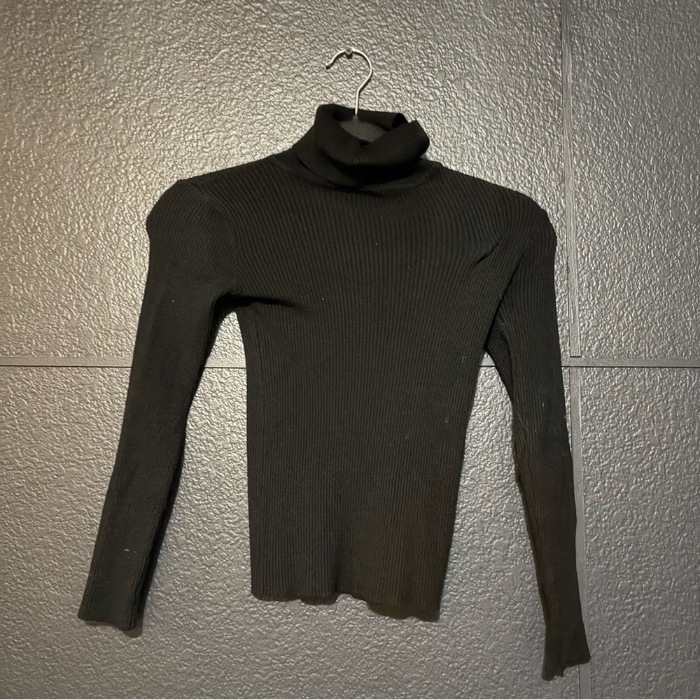 SHEIN Black Ribbed Turtleneck Top